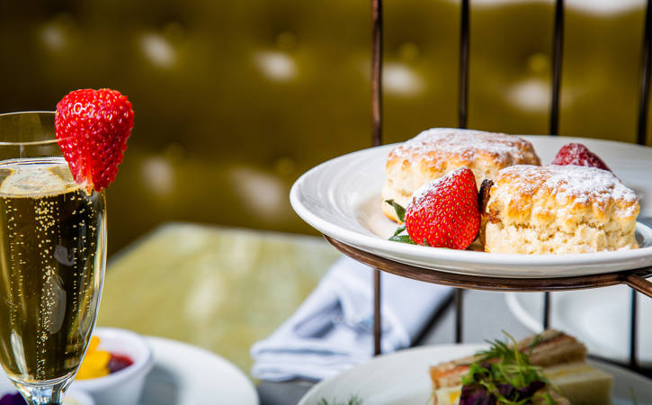 strawberry breakfast